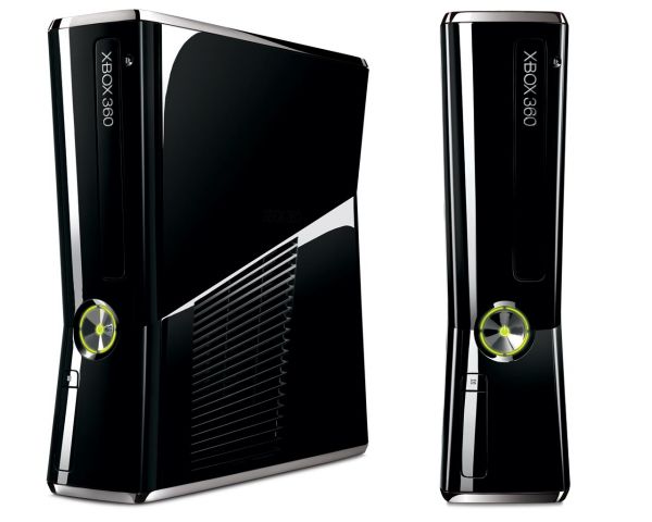 Console Xbox 360 4GB Standard Novo Design + 1 Controle Sem F